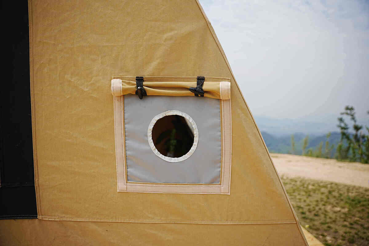 Aquila Hotel Tent