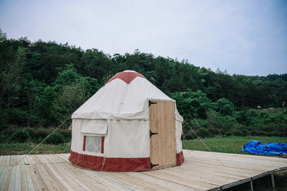 Yurt